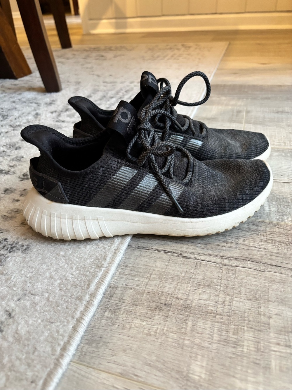 Women’s Adidas Kaptir Sneaker